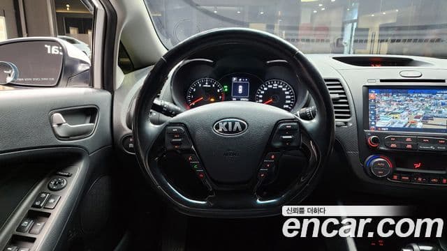 Kia The / новый New K3 Style, 2017 14