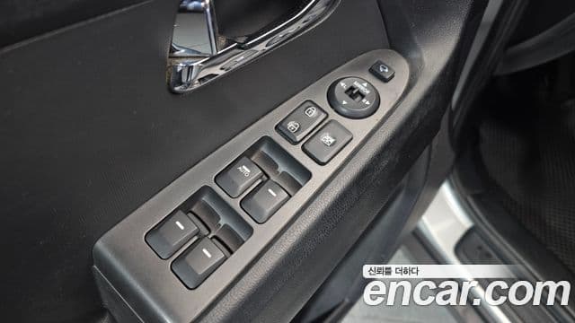 Kia Sportage R топовая версия, 2013 10