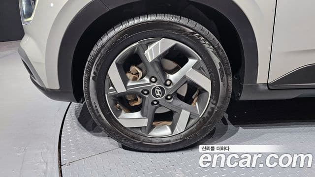 Hyundai Venue Modern, 2021 все фото