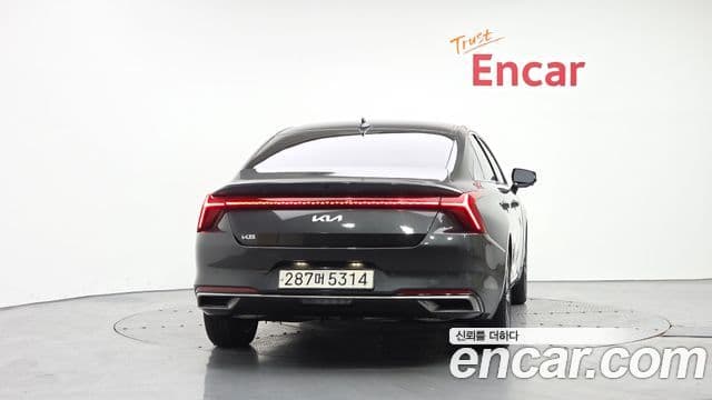 Kia K8 Signature, 2022 4