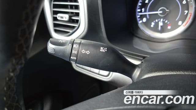 Hyundai Venue Modern, 2020 16