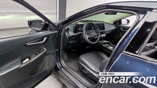 Kia EV6 Air, 2023 10