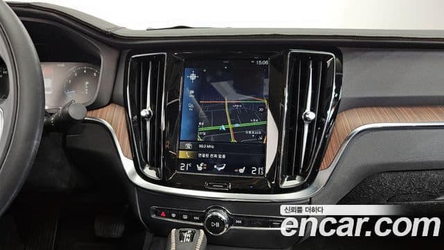 Volvo S60 3세대 T5 Momentum, 2020 14