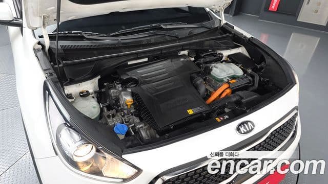 Kia Niro Prestige, 2017 6