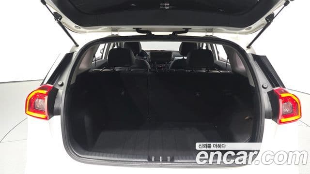 Kia Niro Prestige, 2017 20