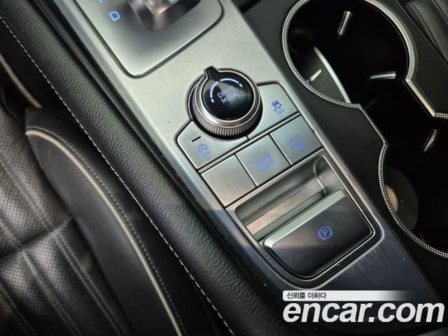 Genesis G70 Advanced, 2018 18