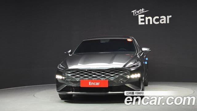 Kia K8 гибрид Signature, 2022 3