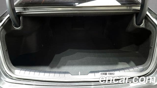 Kia K8 гибрид Signature, 2022 20