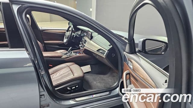 BMW 5시리즈 (G30) 530i xDrive M Sport Plus, 2018 10