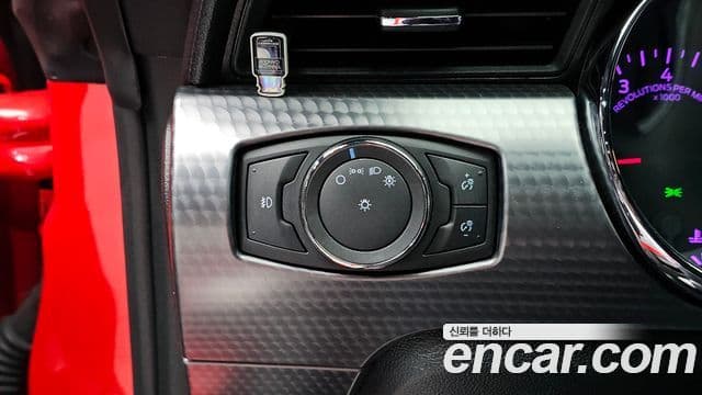 Ford Mustang купе, 2017 15