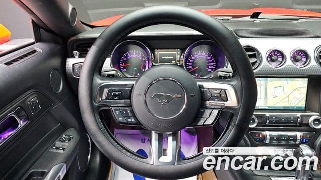 Ford Mustang купе, 2017 16