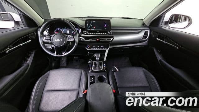 Kia Seltos Signature, 2023 7