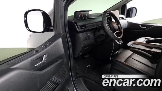 Hyundai Staria Modern, 2024 11