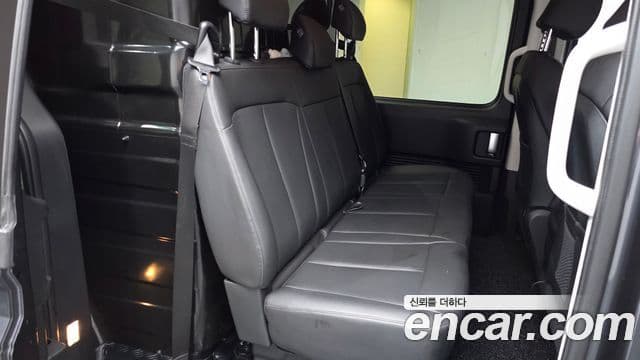 Hyundai Staria Modern, 2024 12