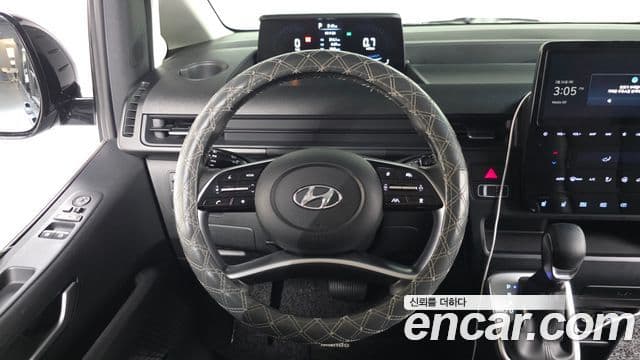 Hyundai Staria Modern, 2024 13