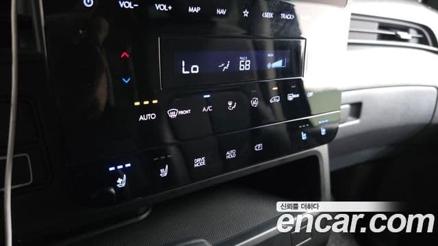 Hyundai Staria Modern, 2024 16