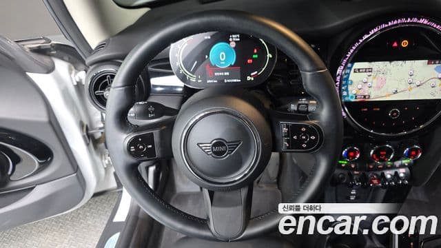 Mini Cooper 3세대, 2022 15