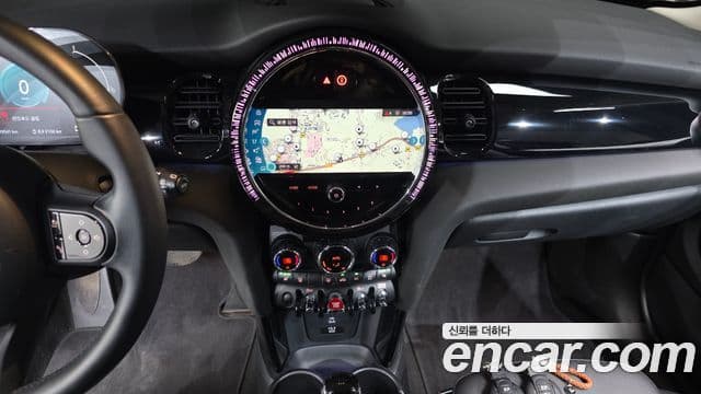 Mini Cooper 3세대, 2022 16