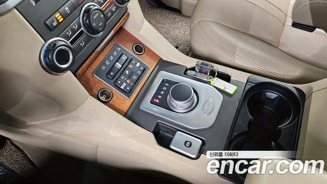 Land Rover Discovery 4 3.0 SDV6 SE, 2016 9