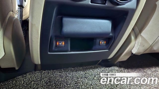 Land Rover Discovery 4 3.0 SDV6 SE, 2016 19