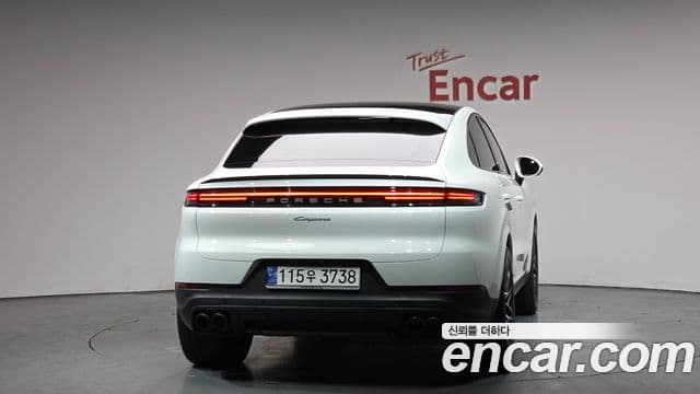 Porsche Cayenne (PO536) 3.0 купе, 2024 4