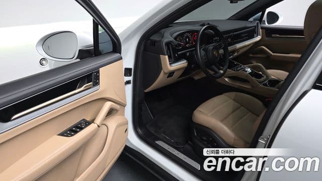 Porsche Cayenne (PO536) 3.0 купе, 2024 10