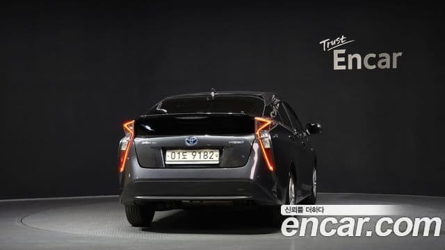 Toyota 프리우스 4세대 1.8 E, 2017 4