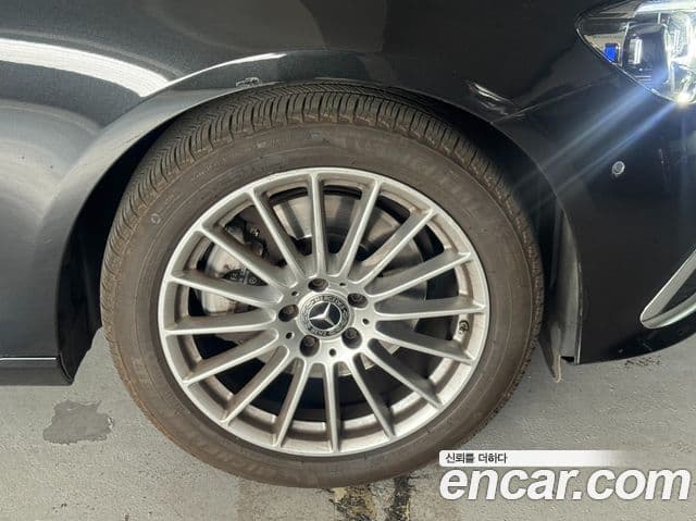 Mercedes-Benz E-класс W213 Exclusive, 2023 17