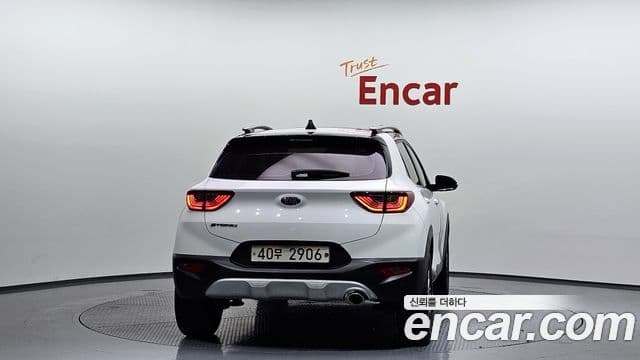 Kia Stonic Trendy, 2019 4