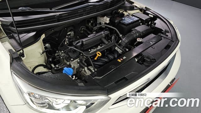 Kia Stonic Trendy, 2019 6