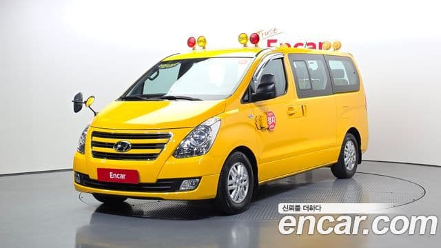 Hyundai Grand Starex детский перевозочный автомобиль, 2017 1