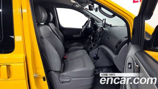 Hyundai Grand Starex детский перевозочный автомобиль, 2017 11