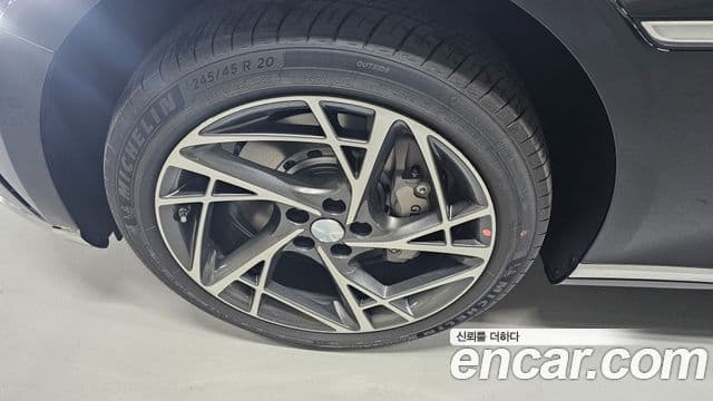 Genesis G90 (RS4) бензин 3.5 турбо AWD, 2026 все фото