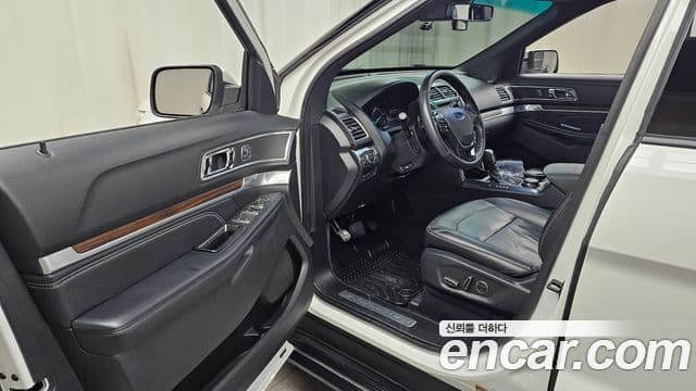 Ford Explorer 5세대, 2017 10