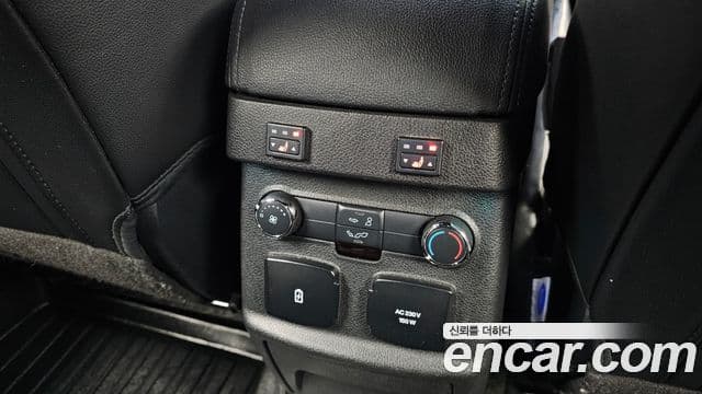 Ford Explorer 5세대, 2017 18