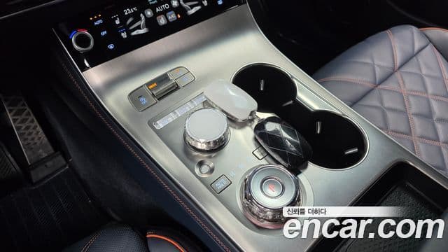 Genesis GV70, 2025 9