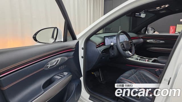 Genesis GV70, 2025 10