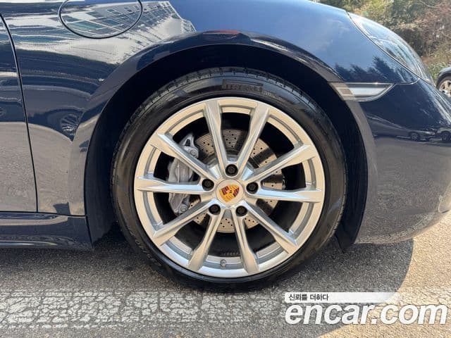 Porsche 718 카이맨, 2019 все фото