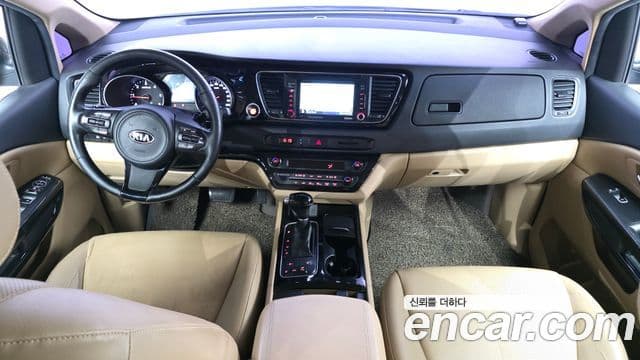 Kia All New Carnival Prestige, 2015 7