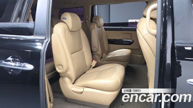 Kia All New Carnival Prestige, 2015 12