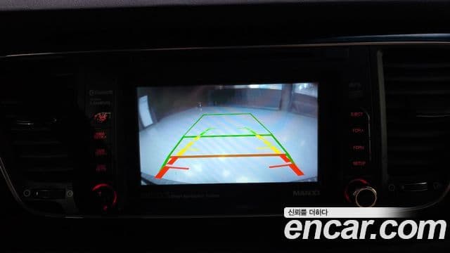 Kia All New Carnival Prestige, 2015 15