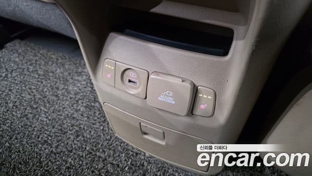 Kia All New Carnival Prestige, 2015 19