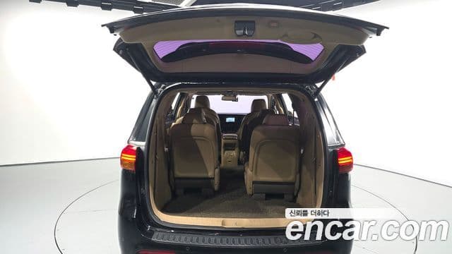 Kia All New Carnival Prestige, 2015 20