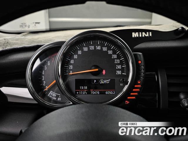 Mini Cooper 3세대, 2015 8