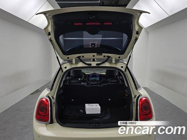 Mini Cooper 3세대, 2015 19