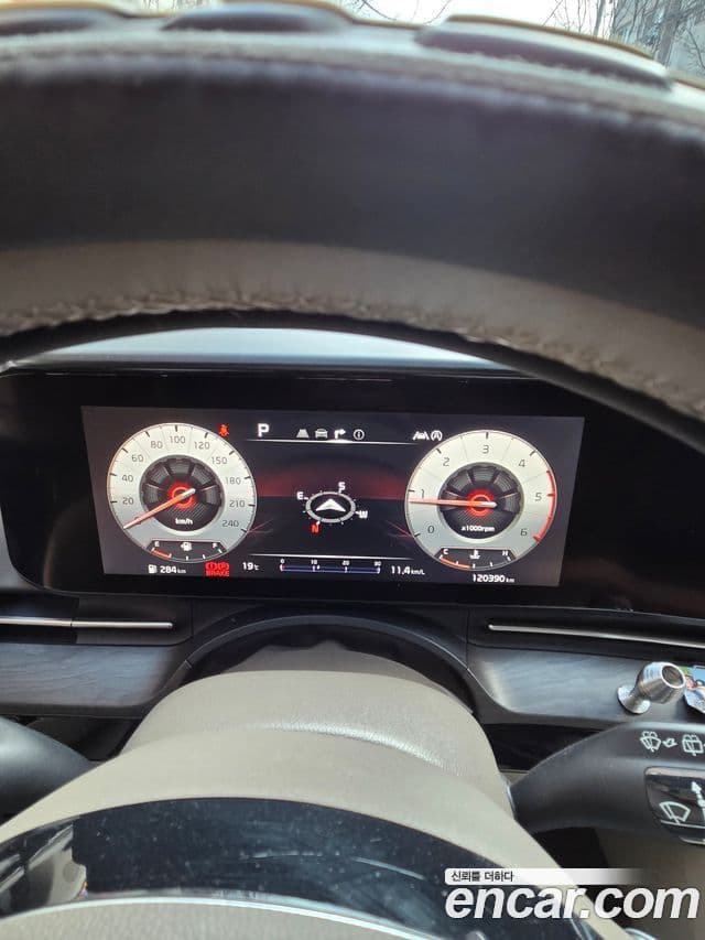 Kia Carnival 4세대 Signature, 2021 3