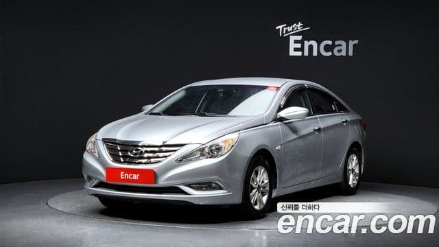 Hyundai YF Sonata Premier, 2011 1