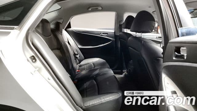 Hyundai YF Sonata Premier, 2011 12