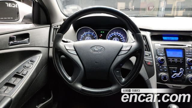 Hyundai YF Sonata Premier, 2011 14