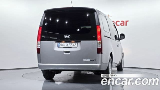 Hyundai Staria Smart, 2025 4